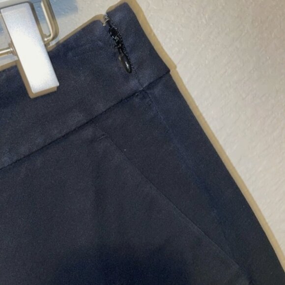 Best Selling J. Crew Flat Front Pant in Bi-Stretch Cotton Navy Blue - Picture 2 of 2